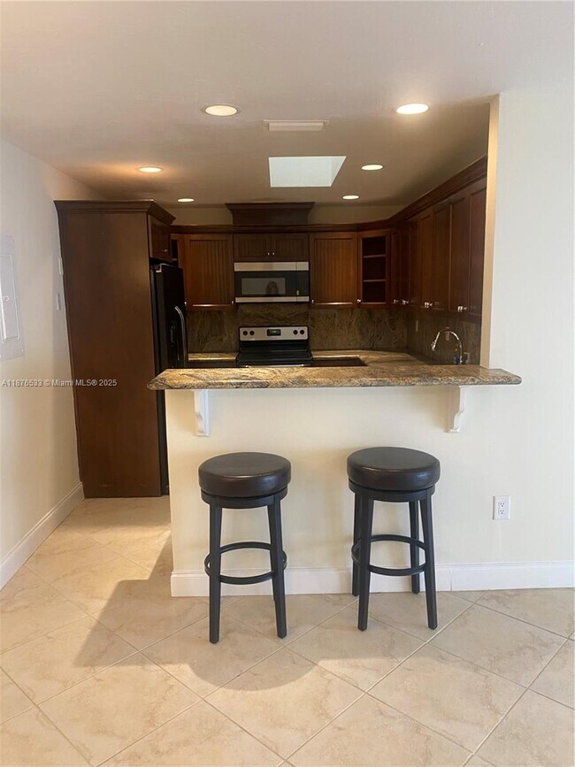 Building Photo - 8108 SW 81st Pl
