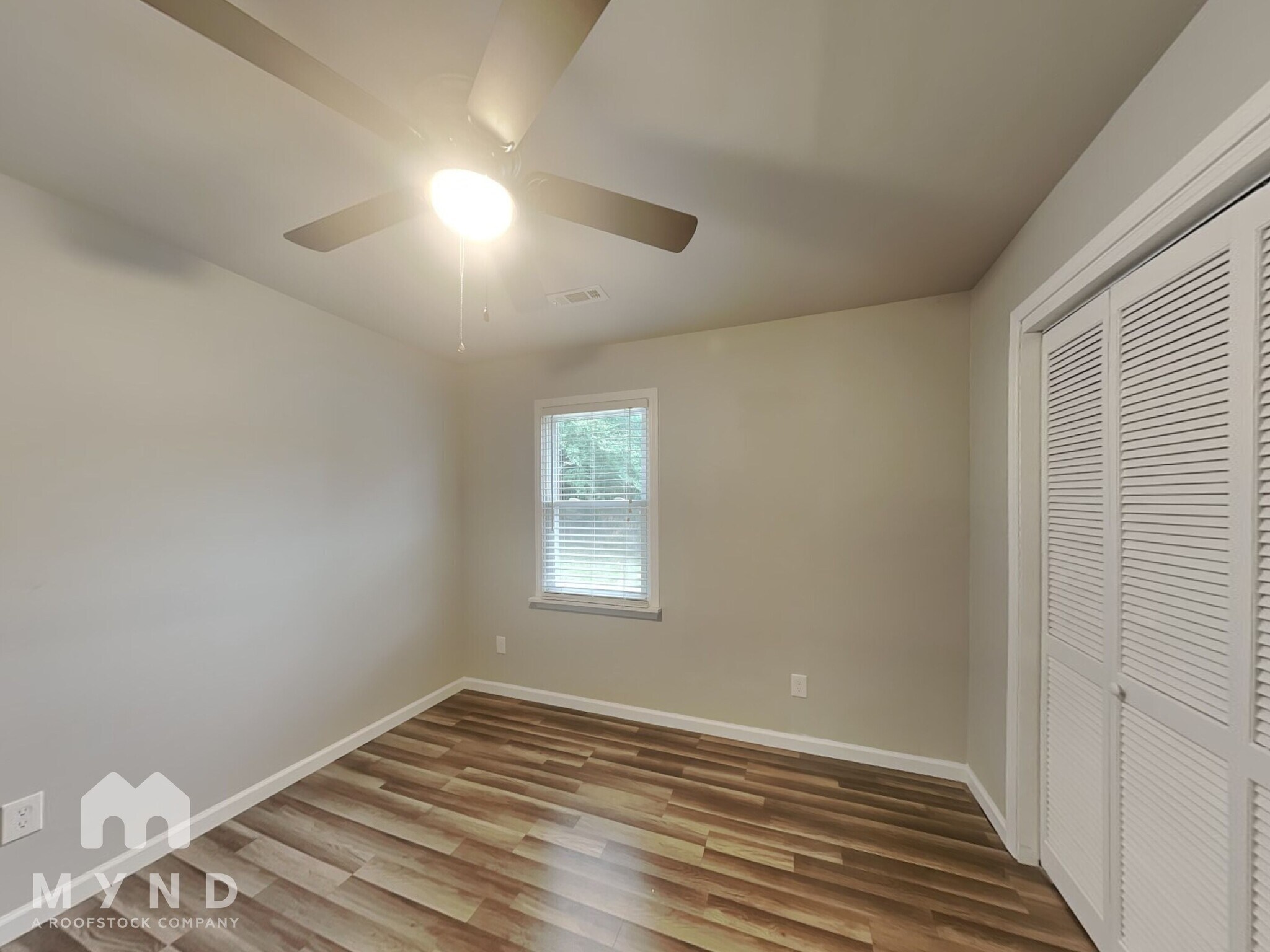 Building Photo - 710 Bluebird Dr SE