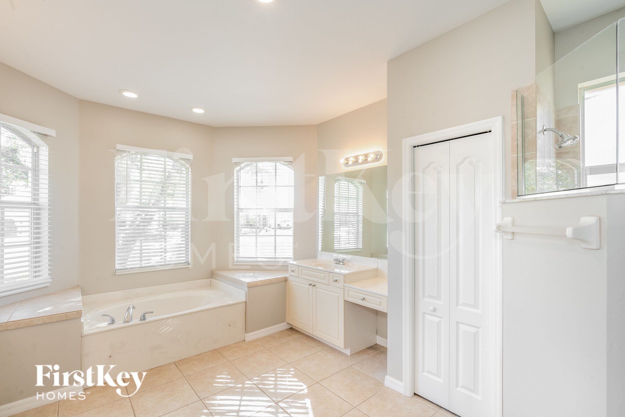 Building Photo - 2081 Nuremberg Blvd