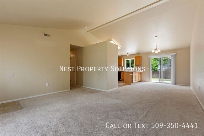 Building Photo - 1613 Pirate Ln