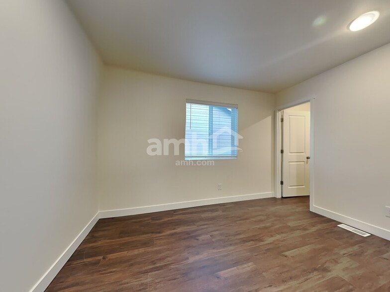 Building Photo - 7829 Verona Lp SW