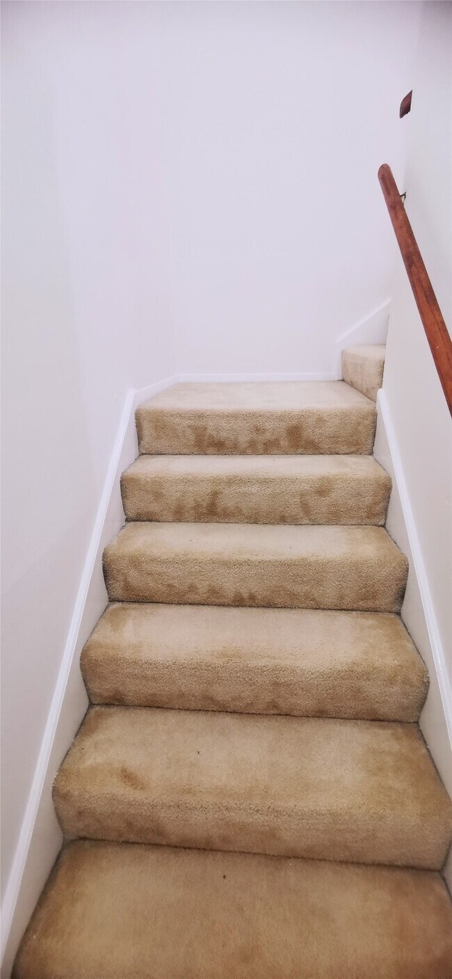 Building Photo - 8313 Augustine Dr