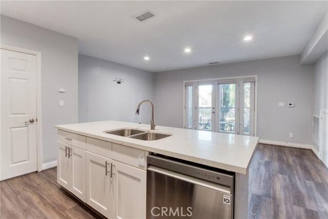 Building Photo - 7794 Skyhill Dr