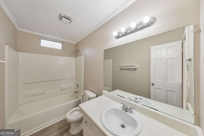 Building Photo - 245 Kimberly Way SW