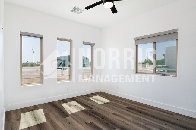 Building Photo - Brand New Home with Beautiful Updates!