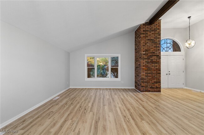 Building Photo - 16982 Bob White Cir