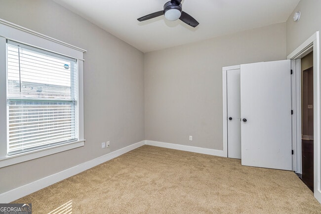 Building Photo - 1678 Dorsey Ave