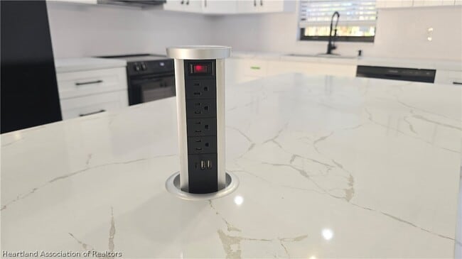 Building Photo - 4720 Trout Ave