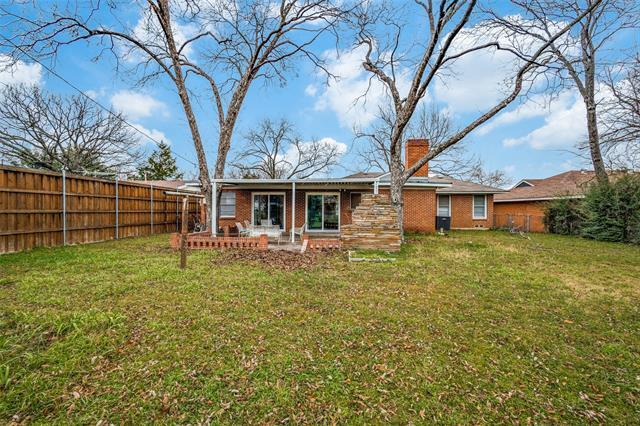 Building Photo - 1413 Linden Dr