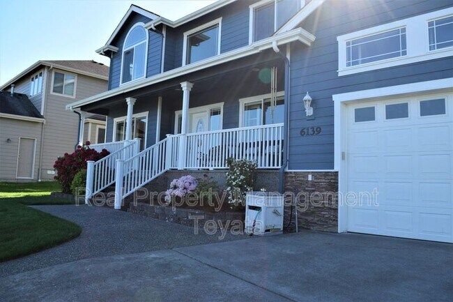 Building Photo - 6139 N Beulah Ave