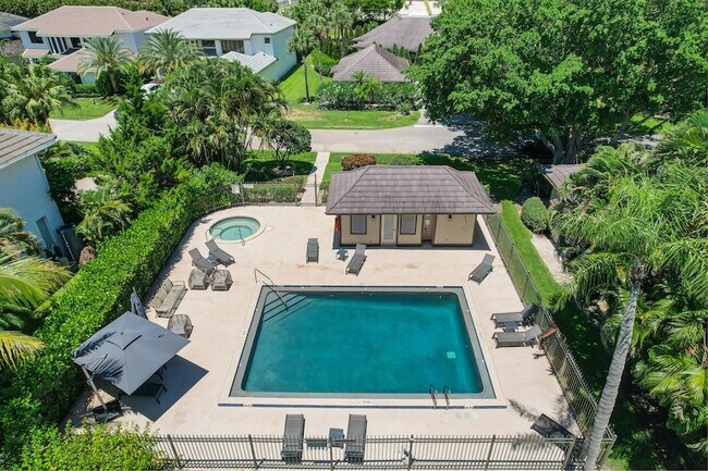 Building Photo - 2835 Polo Island Dr