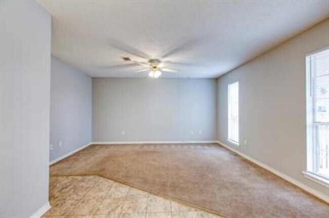 Building Photo - 2815 7th Ave