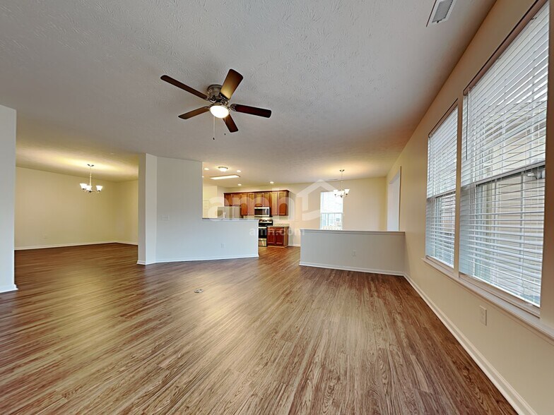 Building Photo - 16250 Milhousen Trail