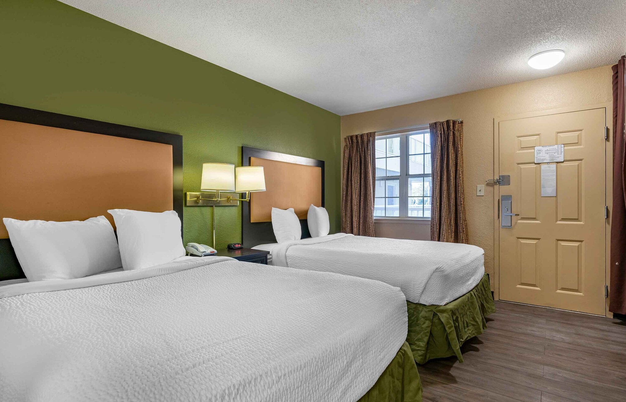 Building Photo - Furnished Studio-Lexington - Nicholasville Road