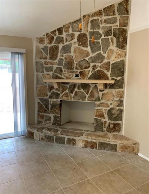 Building Photo - 3404 Sierra Dr