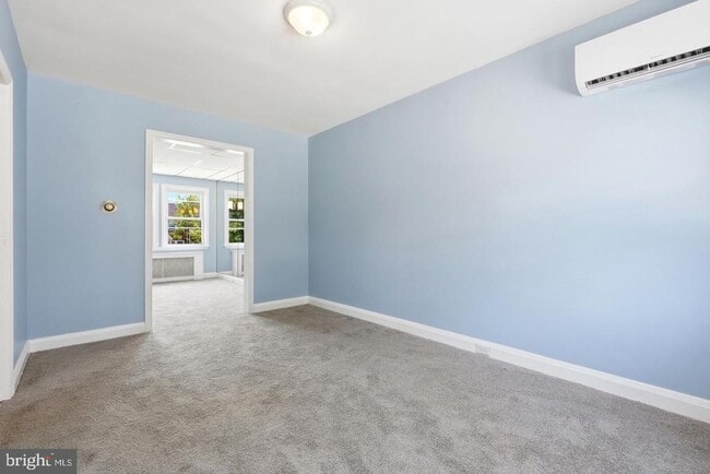 Building Photo - 934 Argonne Dr