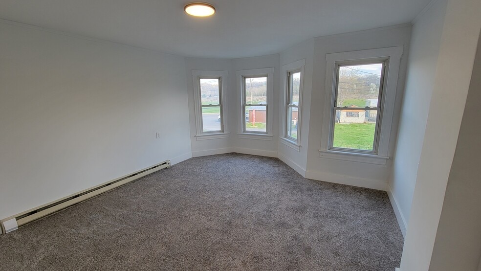 Building Photo - 74 Blocker St