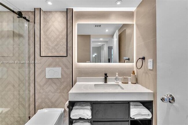 Building Photo - 9195 Collins Ave