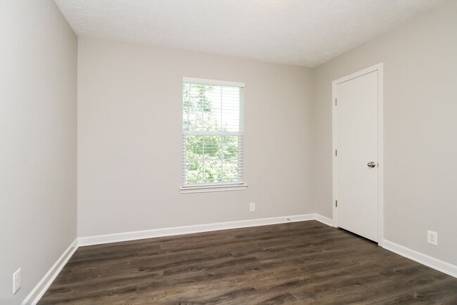 Building Photo - 1318 Lyndsey Ridge Dr