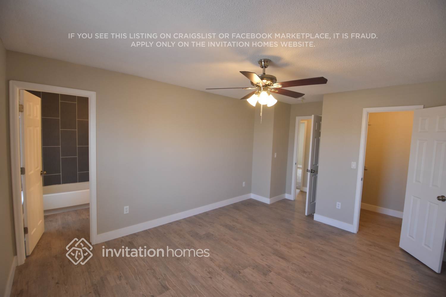 Building Photo - 1424 W 132nd Pl