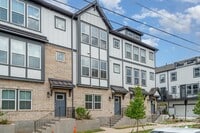 Building Photo - 408 Catawba Ave