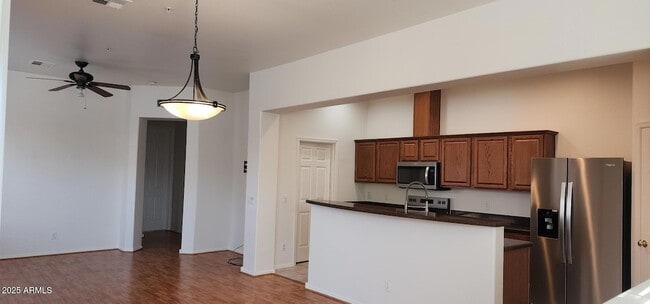 Building Photo - 1225 N 36th St