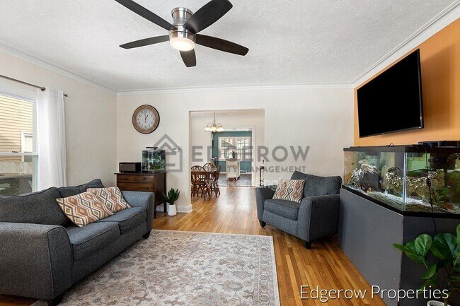 Building Photo - 1640 Wendler Ave SW