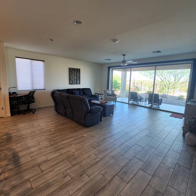 Building Photo - 4334 Ponderosa Trl
