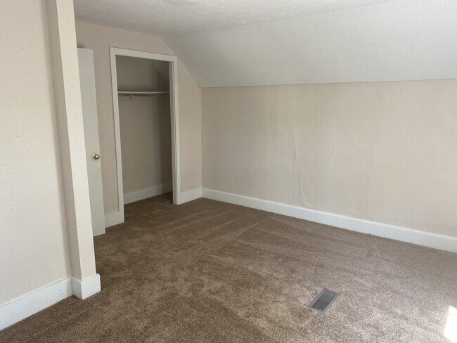 Building Photo - 1412 N Champaign St