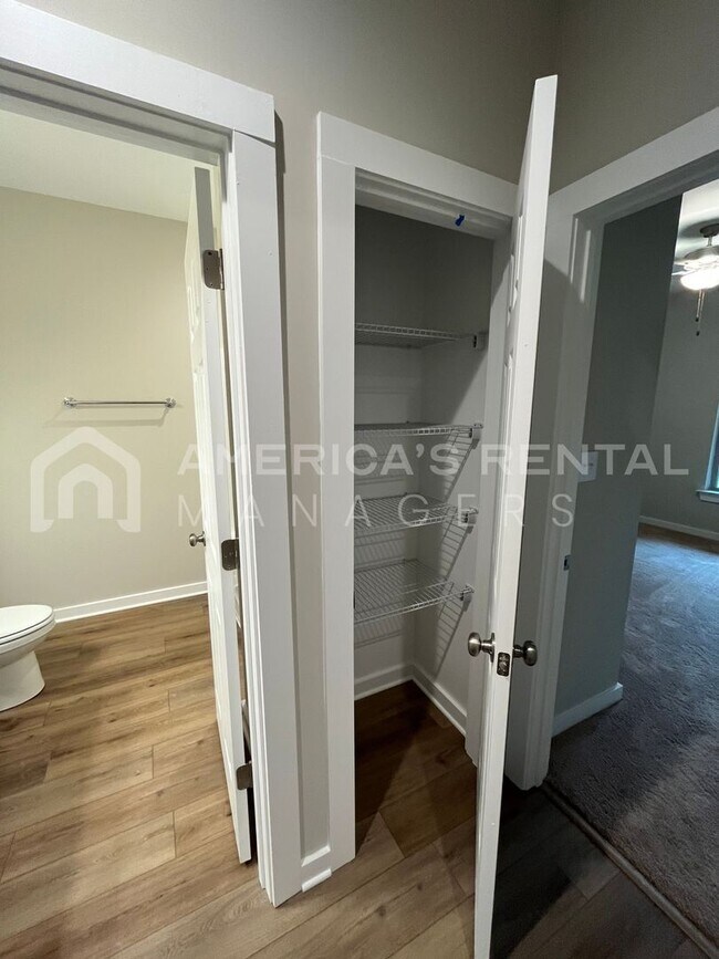 Building Photo - Home for Rent in Foley, AL!!! Available to View Now!!!