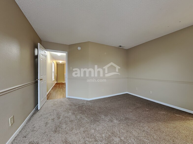 Building Photo - 13426 Allegiance Dr