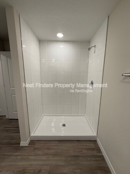 Building Photo - 11454 Oakfield Ct