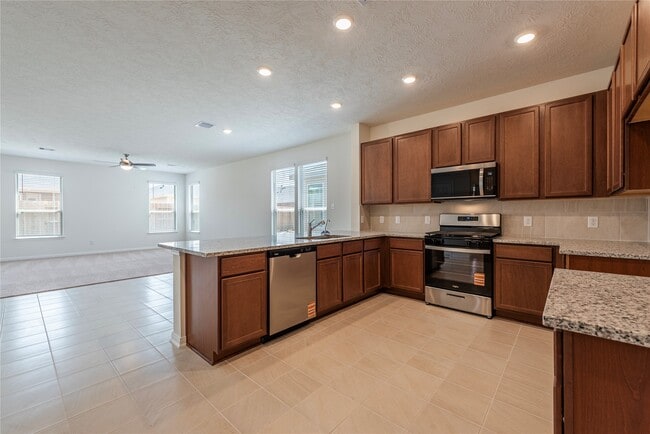 Building Photo - 2815 Icarus Dr