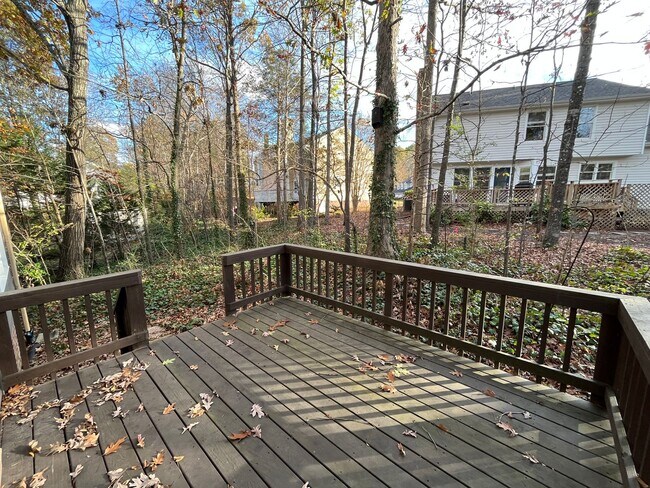 Building Photo - Exceptionally Located 3BD, 2.5BA Cary Home...