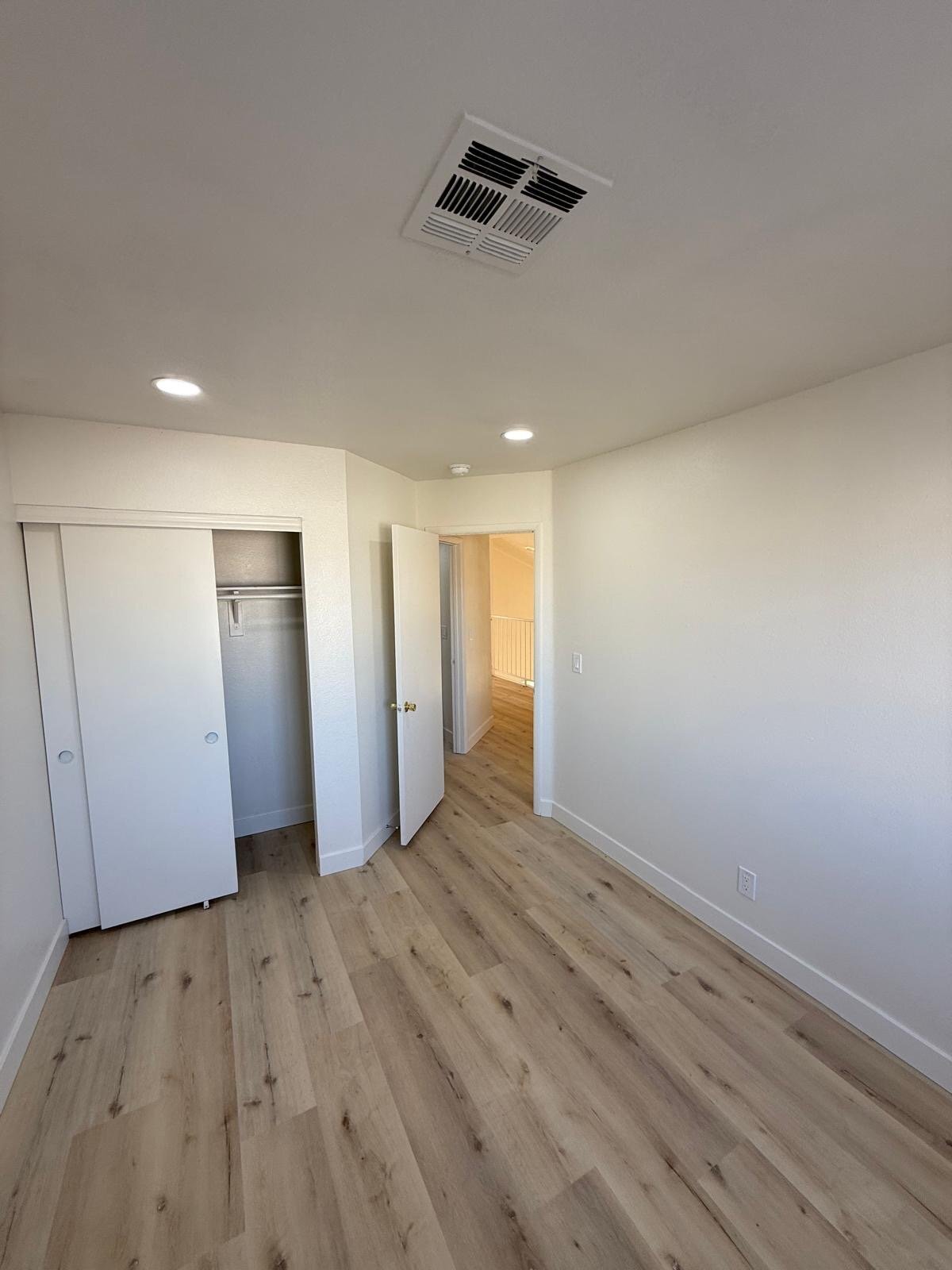 Building Photo - 3305 Paragon Dr