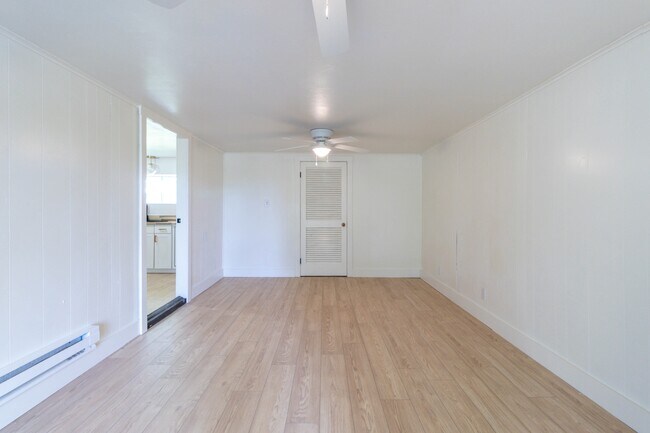 Building Photo - 9447 Lusk Rd