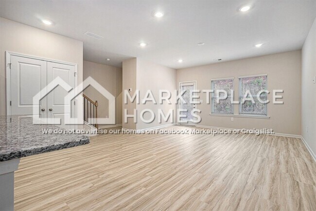 Building Photo - 2105 Avalon Rdg