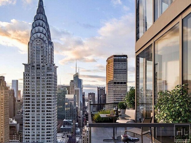 Building Photo - East 44th Street