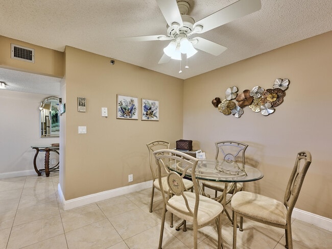 Building Photo - 3420 S Ocean Blvd