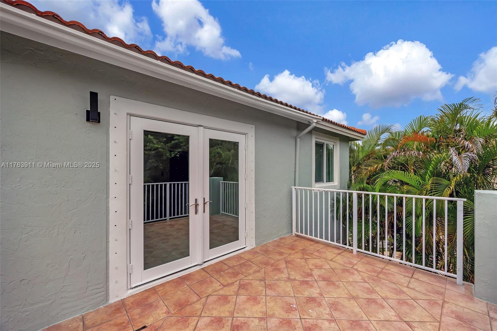 Building Photo - 21320 SW 97th Ave