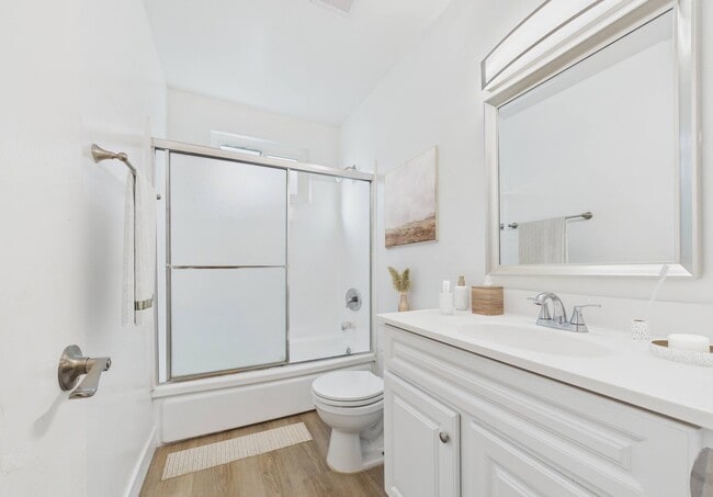 Building Photo - Buffalo Sherman Oaks Apartments