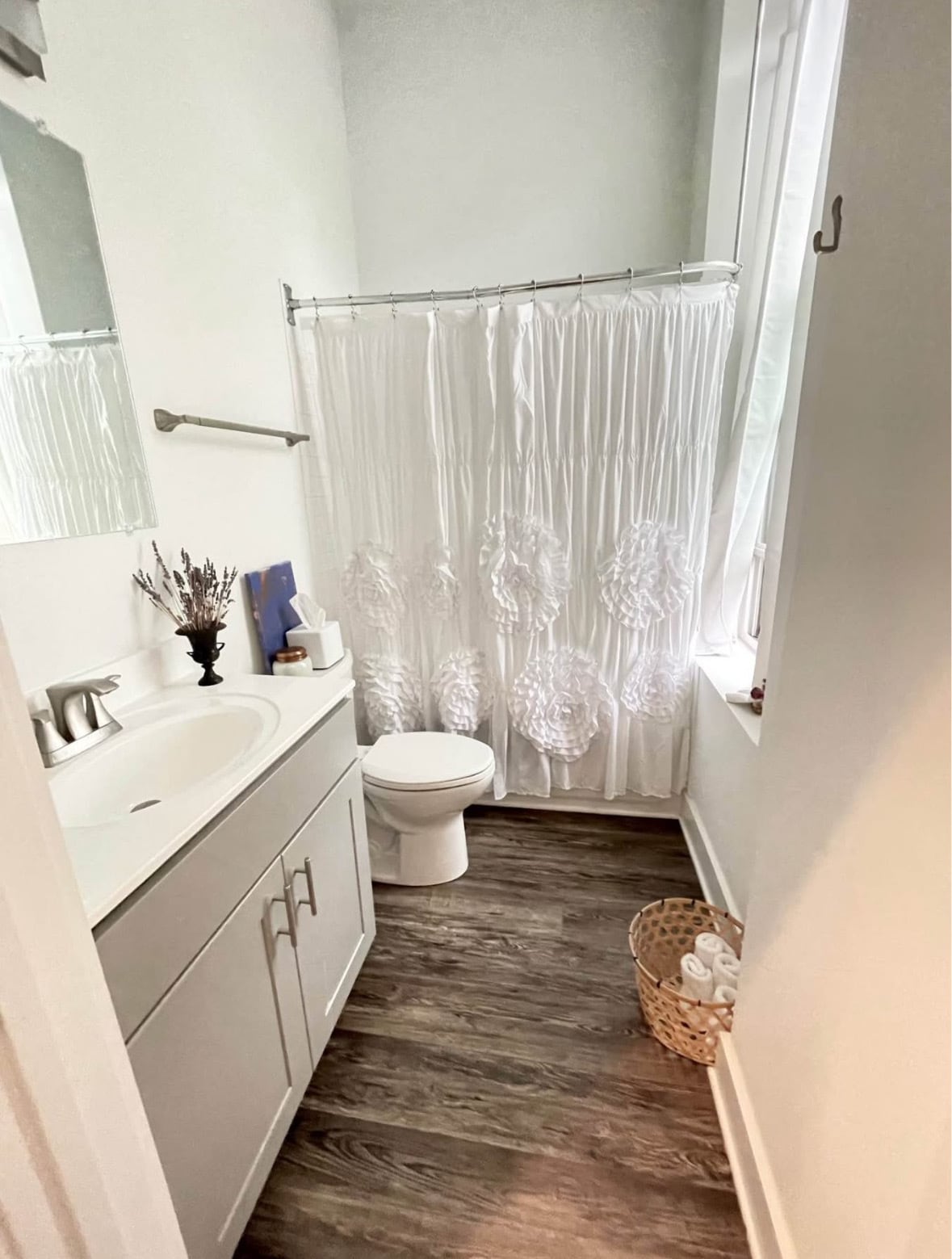 Bathroom - 5147 Penn Ave
