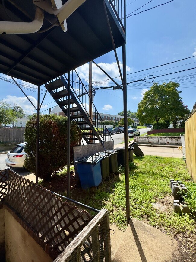 Building Photo - 6201 Frederick Rd