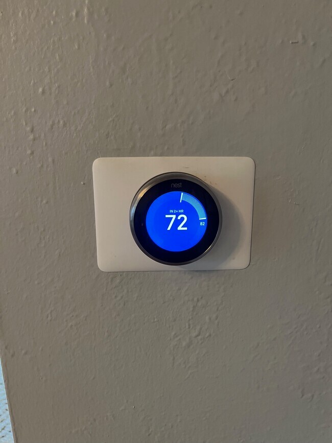 Building Photo - 933 Harrison St