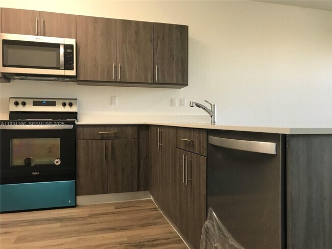 Building Photo - 15650 SW 136th St