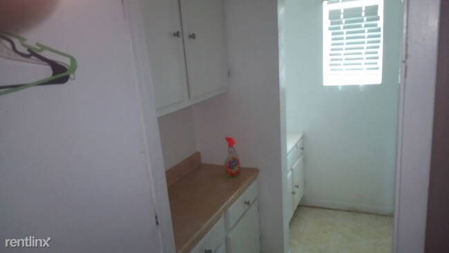 Building Photo - 3 br, 2 bath House - 499 cr 1199
