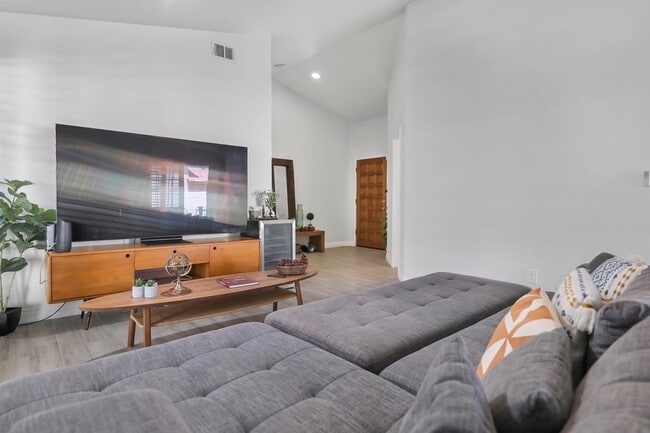 Building Photo - 77576 Cll Las Brisas N