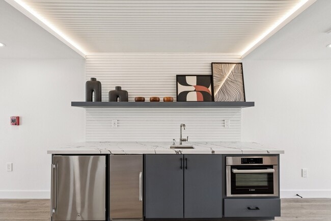 Building Photo - Ocean Villas Apartments