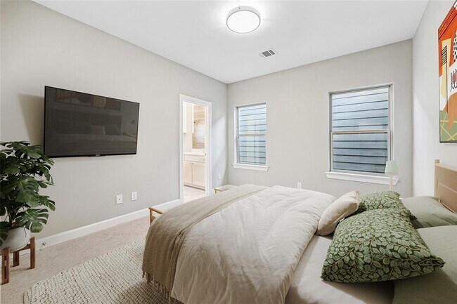 Building Photo - 804 Dawn Meadows Dr