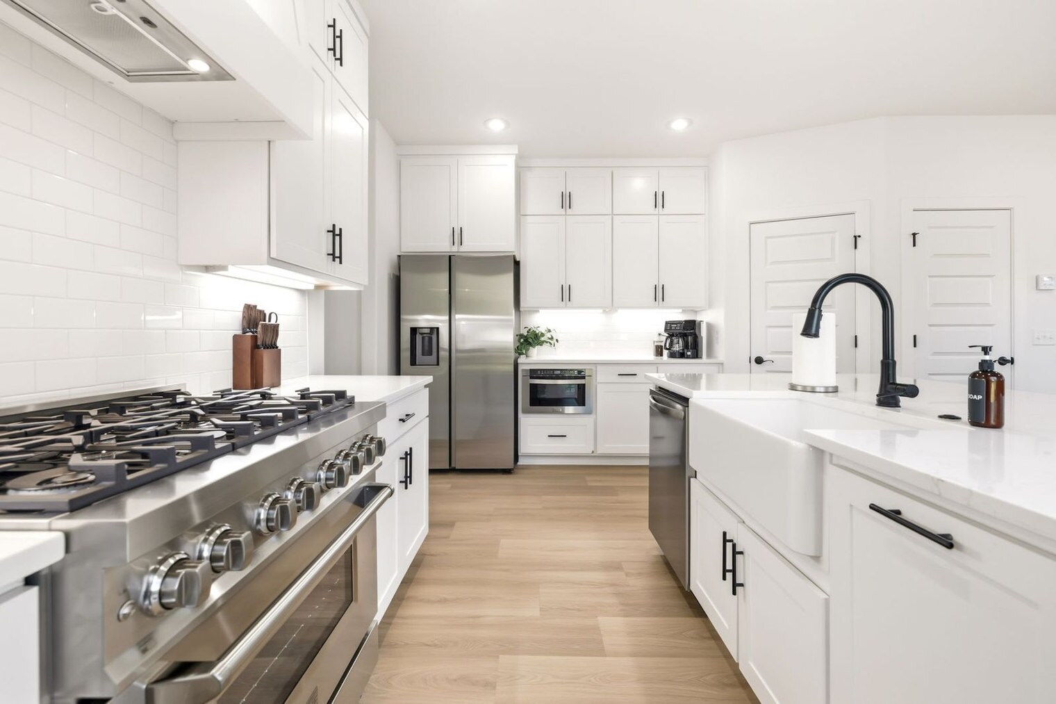 Building Photo - 1337 Van Buren Ave